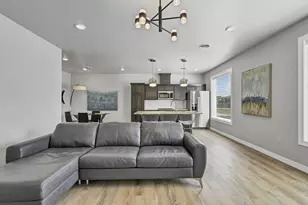 400 Donald Driver Way, Green Bay, WI 54303 - Photo 5