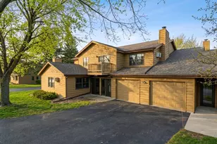 1160 Brittany Ct, Neenah, WI 54956 - Photo 21