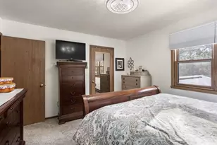 1160 Brittany Ct, Neenah, WI 54956 - Photo 13