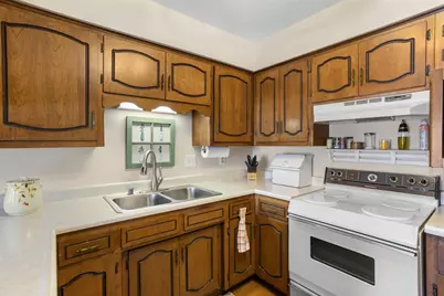 1160 Brittany Court #93, Neenah, WI 54956 - Photo 17