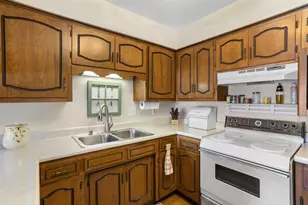 1160 Brittany Ct, Neenah, WI 54956 - Photo 17