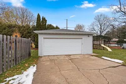 1520 W 9th Avenue, Oshkosh, WI 54902 - Photo 37