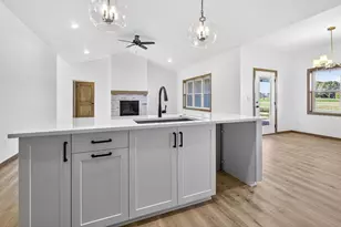 758 Royal Saint Pats Dr, Wrightstown, WI 54180 - Photo 47