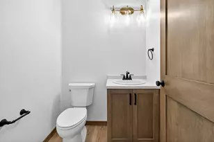 758 Royal Saint Pats Dr, Wrightstown, WI 54180 - Photo 41