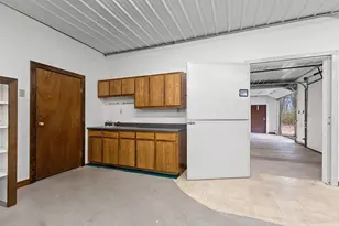 3629 Creekview Rd, Green Bay, WI 54115 - Photo 71