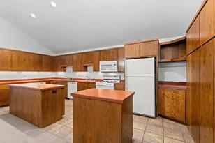 3629 Creekview Rd, De Pere, WI 54115 - Photo 15