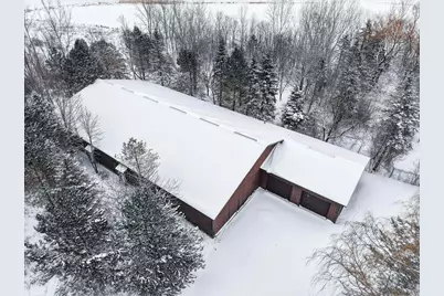 3629 Creekview Road, Green Bay, WI 54115 - Photo 3