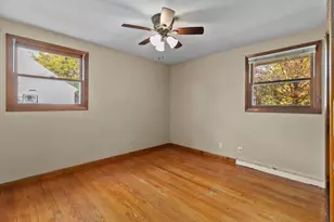 1076 Shadow Ln, Green Bay, WI 54304 - Photo 9