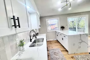 708 Miller Ln Ct, Kaukauna, WI 54130 - Photo 5