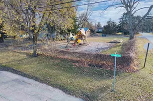 224 E Scott St, Omro, WI 54963 - Photo 23