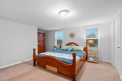 246 W 18th Avenue, Oshkosh, WI 54902 - Photo 27