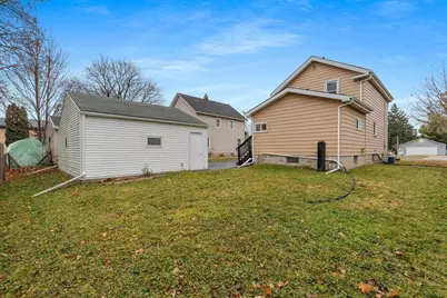 246 W 18th Avenue, Oshkosh, WI 54902 - Photo 37