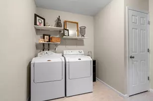 246 W 18th Ave, Oshkosh, WI 54902 - Photo 15