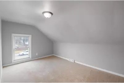 725 N Irwin Avenue, Green Bay, WI 54302 - Photo 25