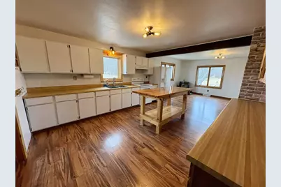 W10349 Valley View Road, Shawano, WI 54166 - Photo 3