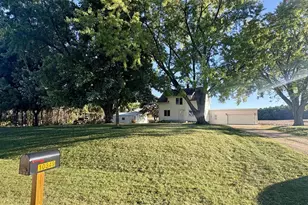 W10349 Valley View Rd, Shawano, WI 54166 - Photo 21