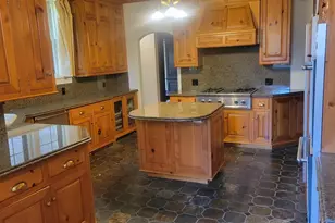 1101 S Monroe Ave, Green Bay, WI 54301 - Photo 5