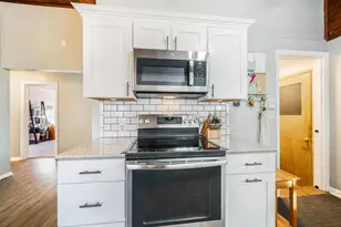 818 W Marquette St, Appleton, WI 54914 - Photo 5