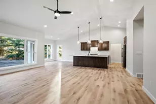 4079 Brussels Wy, Green Bay, WI 54313 - Photo 9