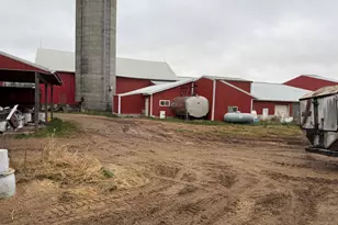 N5271 Madden Rd, New London, WI 54961 - Photo 67