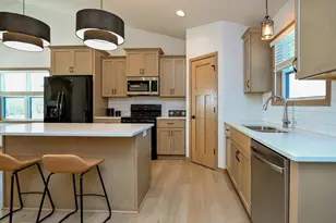 601 Hammen Ct, Kaukauna, WI 54130 - Photo 9