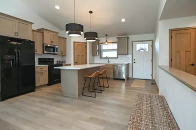 601 Hammen Court, Kaukauna, WI 54130 - Photo 5