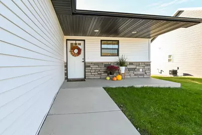 601 Hammen Court, Kaukauna, WI 54130 - Photo 3
