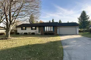 2651 Kenhill Dr, Green Bay, WI 54313 - Photo 1