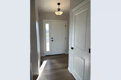 1515 Caroline Drive, New London, WI 54961 - Photo 7