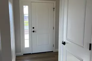 1515 Caroline Dr, New London, WI 54961 - Photo 7