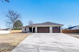 475 Earnhardt Ct, Green Bay, WI 54311 - Photo 27