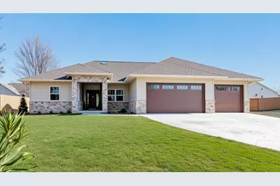 475 Earnhardt Court, Green Bay, WI 54311 - Photo 1