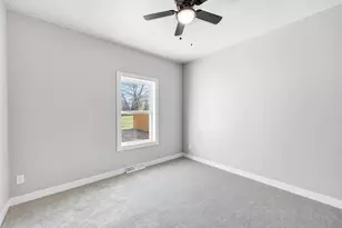 475 Earnhardt Ct, Green Bay, WI 54311 - Photo 23