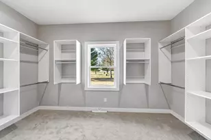 475 Earnhardt Ct, Green Bay, WI 54311 - Photo 21