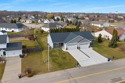 843 Red Hawk Drive, Pulaski, WI 54162 - Photo 59