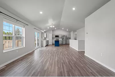 843 Red Hawk Drive, Pulaski, WI 54162 - Photo 7