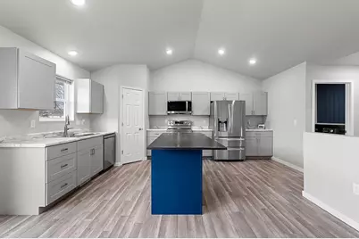 843 Red Hawk Drive, Pulaski, WI 54162 - Photo 11