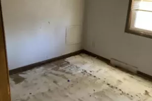 1709 Madison St, Manitowoc, WI 54220 - Photo 7