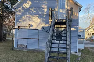 1709 Madison St, Manitowoc, WI 54220 - Photo 3