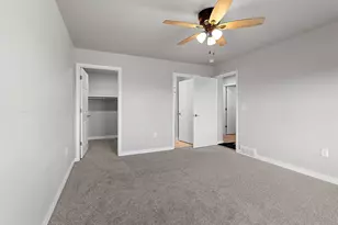 843 Redhawk Dr, Pulaski, WI 54162 - Photo 21