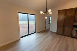 W5836 Edgewood Dr, Menasha, WI 54952 - Photo 5