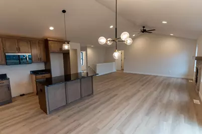 W5836 Edgewood Drive, Menasha, WI 54952 - Photo 37