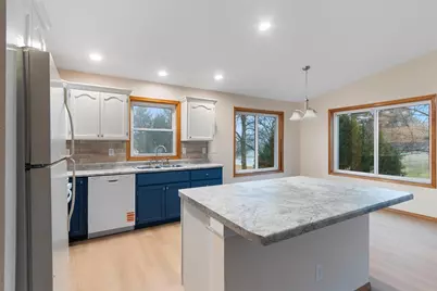 920 Hoffman Street, Gresham, WI 54128 - Photo 5