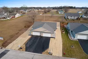 540 River Dr, Berlin, WI 54923 - Photo 25
