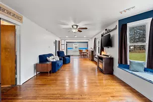 406 Oak St, Luxemburg, WI 54217 - Photo 5