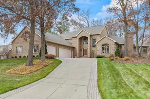 1935 E Telemark Cir, Green Bay, WI 54313 - Photo 1