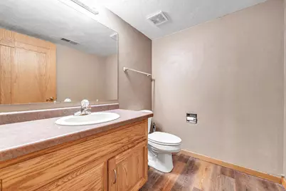 2805 Dewey Decker Drive, Green Bay, WI 54313 - Photo 23