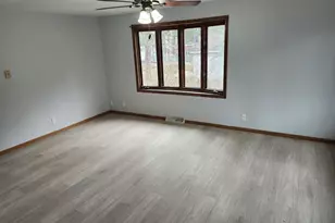 N9148 Sandy Lake Rd, Neshkoro, WI 54960 - Photo 3