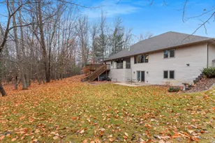 425 Hill Haven Ct, Little Suamico, WI 54141 - Photo 63