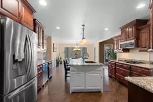 425 Hill Haven Ct, Little Suamico, WI 54141 - Photo 17